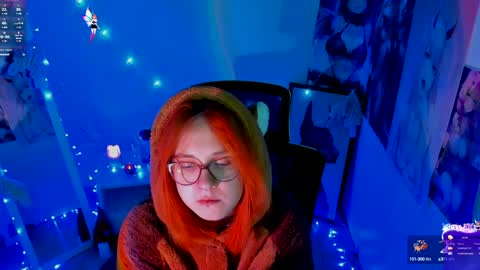 Snapshot of margaret_red chatting on 12/17/24, 06:24 Margaret online show from 12/17/24, 06:24