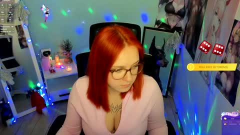 Snapshot of margaret_red chatting on 12/26/24, 06:33 Margaret online show from 12/26/24, 06:33