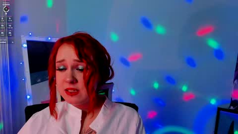 Snapshot of margaret_red chatting on 12/30/24, 02:53 Margaret online show from 12/30/24, 02:53