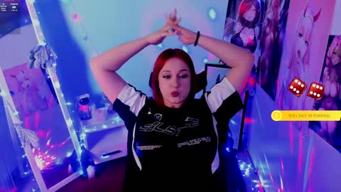 Snapshot of margaret_red chatting on 01/15/25, 03:29 Margaret online show from 01/15/25, 03:29