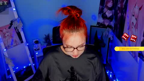 Snapshot of margaret_red chatting on 01/26/25, 10:57 Margaret online show from 01/26/25, 10:57