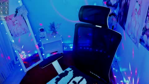 Snapshot of margaret_red chatting on 01/31/25, 11:03 Margaret online show from 01/31/25, 11:03