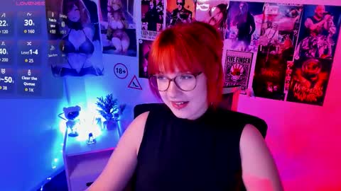 Snapshot of margaret_red chatting on 10/07/25, 06:49 Margaret online show from 10/07/25, 06:49