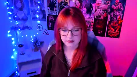 Snapshot of margaret_red chatting on 10/23/25, 06:50 Margaret online show from 10/23/25, 06:50