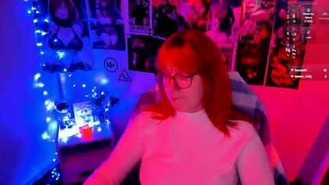 Snapshot of margaret_red chatting on 11/10/25, 12:04 Margaret online show from 11/10/25, 12:04