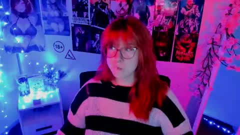 Snapshot of margaret_red chatting on 11/14/25, 10:29 Margaret online show from 11/14/25, 10:29