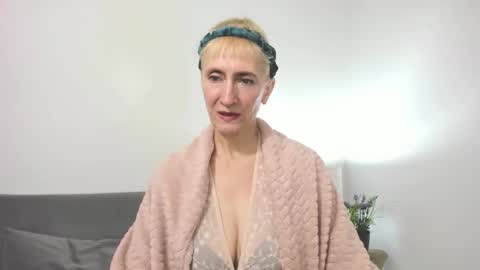 margaretmature online show from 10/10/25, 12:48