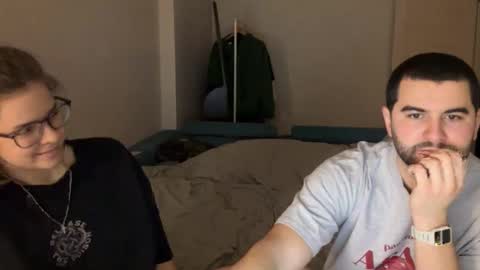 Snapshot of margaretstrein chatting on 03/06/26, 04:03 Alex and Jane online show from 03/06/26, 04:03