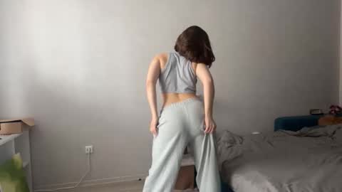 Snapshot of margaretstrein chatting on 04/18/26, 07:01 Alex and Jane online show from 04/18/26, 07:01