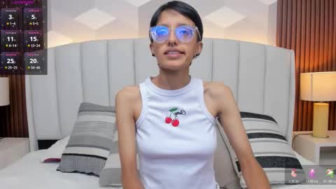 Aitana online show from 12/16/25, 01:32