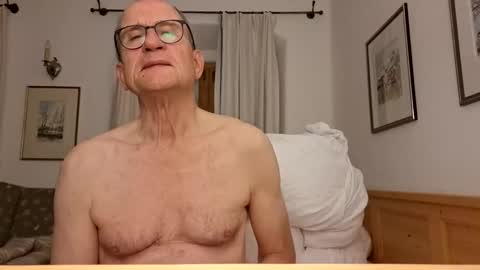 marginalie online show from 11/29/25, 09:18