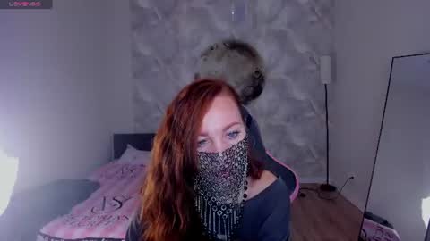 Snapshot of margo_kellly chatting on 06/18/26, 01:06 Margo Kellly online show from 06/18/26, 01:06