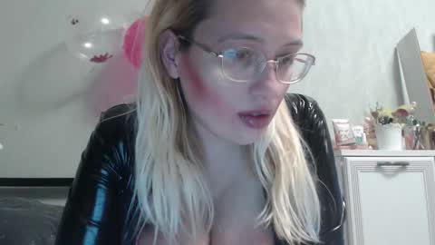 margo_shine online show from 02/13/26, 05:20