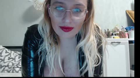 Snapshot of margo_shine chatting on 04/30/26, 05:41 margo_shine online show from 04/30/26, 05:41