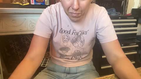 Elle online show from 11/02/25, 08:33