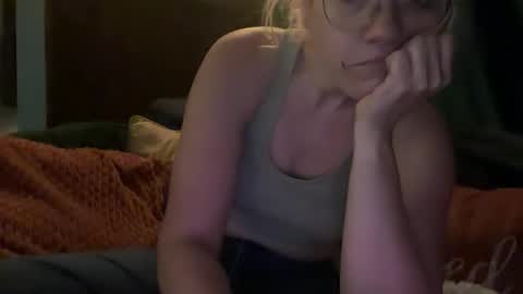 Snapshot of margolane chatting on 03/12/26, 12:11 Elle online show from 03/12/26, 12:11