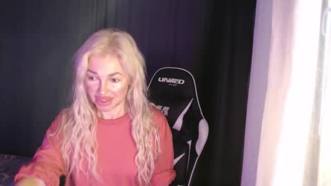 Snapshot of margoo_77 chatting on 09/29/25, 03:44 Margoo online show from 09/29/25, 03:44