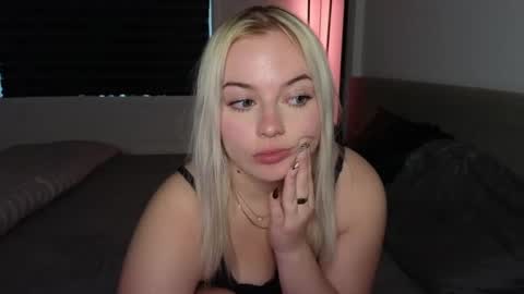 Snapshot of margot_robbie7 chatting on 10/26/25, 10:04 margot_robbie7 online show from 10/26/25, 10:04