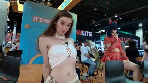 Snapshot of margotdiamond chatting on 04/12/26, 06:24 online show from 04/12/26, 06:24