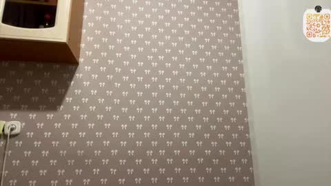 Snapshot of margueritecarrauza chatting on 11/23/25, 09:14 Lina online show from 11/23/25, 09:14