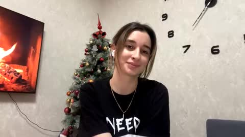 Snapshot of margyrookstool chatting on 12/21/25, 10:44 Jessica online show from 12/21/25, 10:44