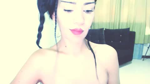 Snapshot of mari4you69 chatting on 02/09/25, 03:01 mari4you69 online show from 02/09/25, 03:01