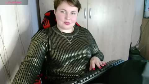 Mari online show from 10/29/25, 12:07