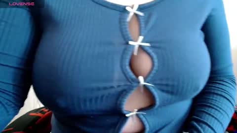 Snapshot of mari_77777 chatting on 03/26/26, 07:03 Mari online show from 03/26/26, 07:03