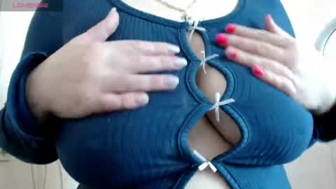 Snapshot of mari_77777 chatting on 04/14/26, 05:13 Mari online show from 04/14/26, 05:13