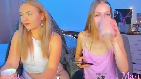 Kiku and Marii - online show from 09/11/25, 05:24