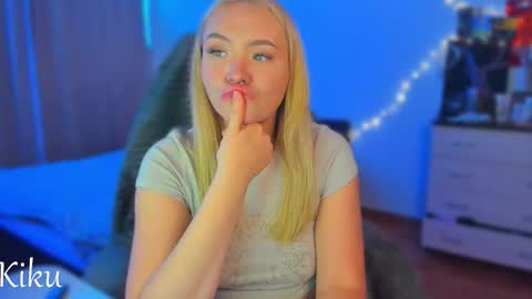 Kiku and Marii - online show from 10/10/25, 12:42