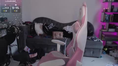 mari moore online show from 09/20/25, 08:15