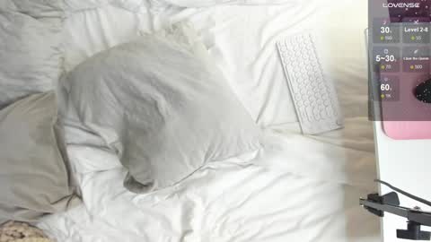 Snapshot of mari_nett chatting on 01/21/25, 08:54 mari_nett online show from 01/21/25, 08:54