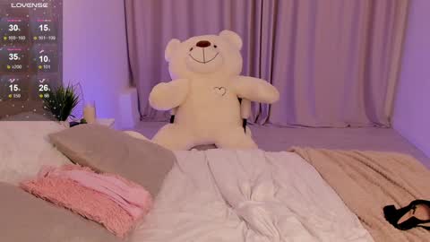 Snapshot of mari_nett chatting on 01/28/25, 05:03 mari_nett online show from 01/28/25, 05:03