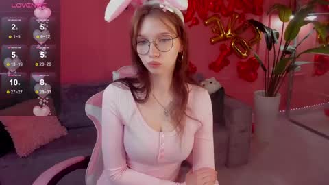 Snapshot of mari_nett chatting on 02/16/25, 06:43 mari_nett online show from 02/16/25, 06:43