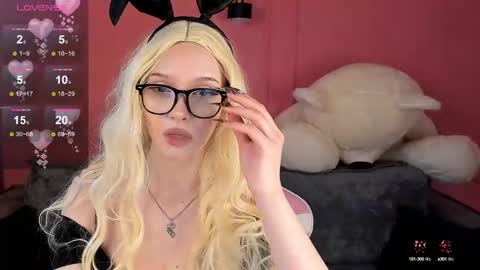 Snapshot of mari_nett chatting on 02/28/25, 06:32 mari_nett online show from 02/28/25, 06:32