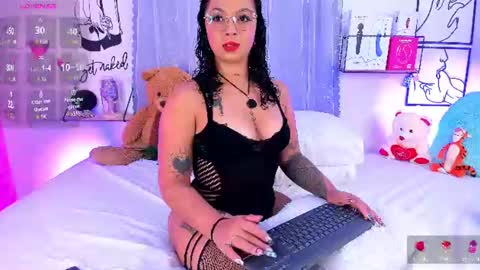 Snapshot of mari_sweett chatting on 06/22/26, 07:22 Mari Sweett online show from 06/22/26, 07:22
