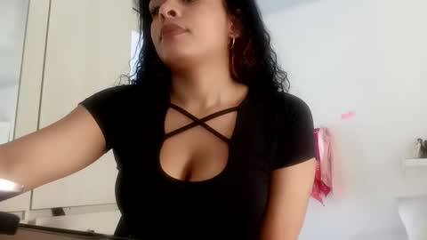 Snapshot of maria441958 chatting on 04/07/26, 03:45 maria441958 online show from 04/07/26, 03:45