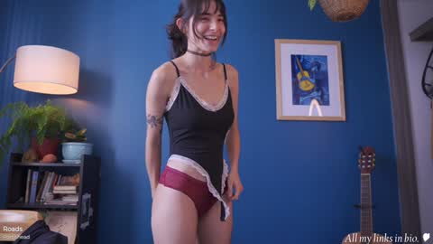 Snapshot of maria_alfonsina_ chatting on 12/05/24, 05:17 Alfonsina online show from 12/05/24, 05:17