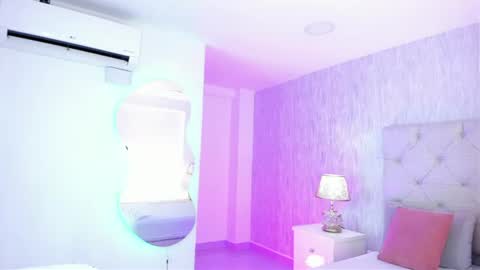 Snapshot of maria_angel01 chatting on 06/19/26, 11:41 Maria Angel online show from 06/19/26, 11:41