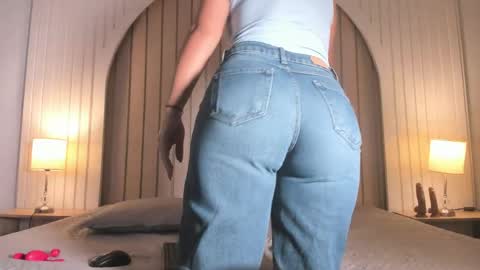 Maria  online show from 03/31/26, 11:21