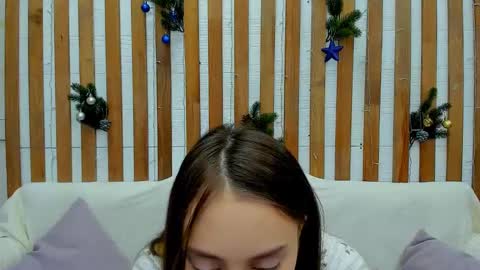 Snapshot of maria_hines chatting on 01/05/25, 07:28 Maria online show from 01/05/25, 07:28