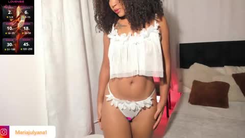 Snapshot of maria_julyana chatting on 04/17/26, 05:21 V A N E S S A online show from 04/17/26, 05:21