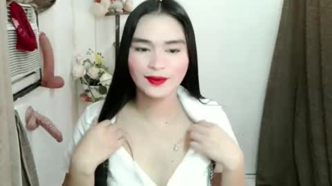 Snapshot of maria_laboxxx chatting on 10/19/25, 12:55 Marga online show from 10/19/25, 12:55