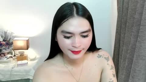 Snapshot of maria_laboxxx chatting on 11/13/25, 02:49 Marga online show from 11/13/25, 02:49