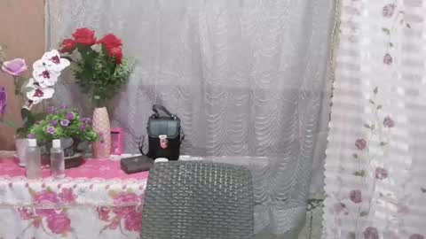 Snapshot of maria_laboxxx chatting on 04/21/26, 02:51 Marga online show from 04/21/26, 02:51