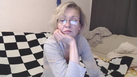 Mari online show from 12/04/24, 06:22