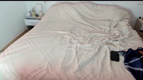 Snapshot of maria_mad chatting on 02/14/26, 11:29 Itslablonde online show from 02/14/26, 11:29