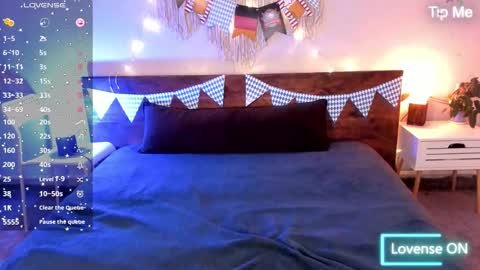 Snapshot of maria_moonlight chatting on 09/24/25, 04:10 Maria online show from 09/24/25, 04:10