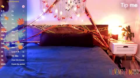 Snapshot of maria_moonlight chatting on 11/02/25, 05:04 Maria online show from 11/02/25, 05:04